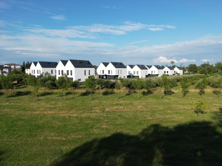 Etap 3 - ul. Miodowa, Tarczyn - osiedle domów